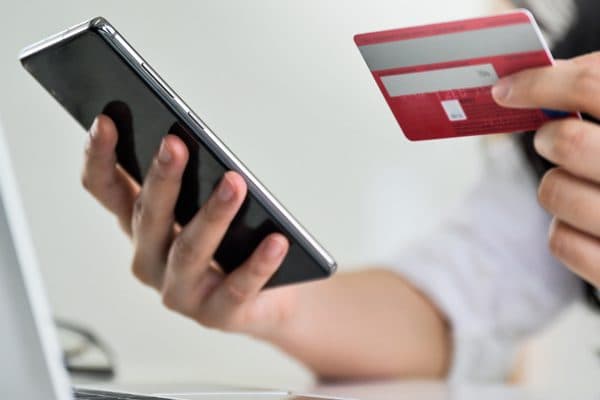 MKB-Automobile-service-personnsalise